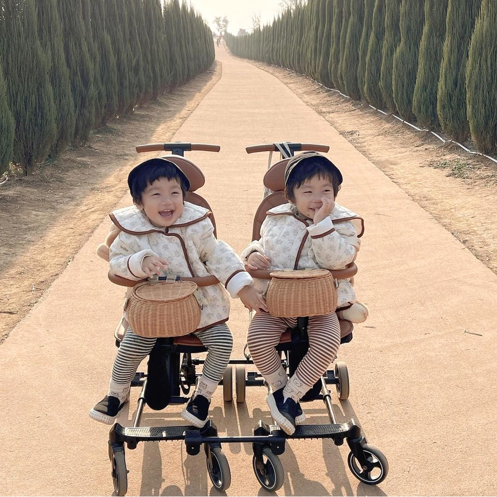 에이블유모카 플러스 쌍둥이 트라이크 유모차 2인용 연년생 휴대용유모카